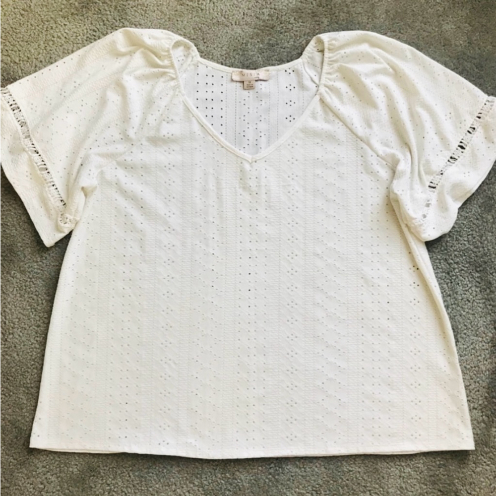 VGUC MISIA Plus Size Eyelet Blouse | Size 1X